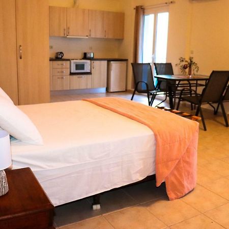Orizontas Studios & Apartments Svoronata Luaran gambar