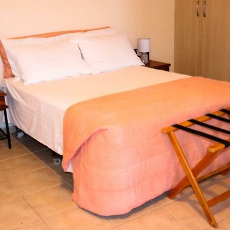 Orizontas Studios & Apartments Svoronata Luaran gambar