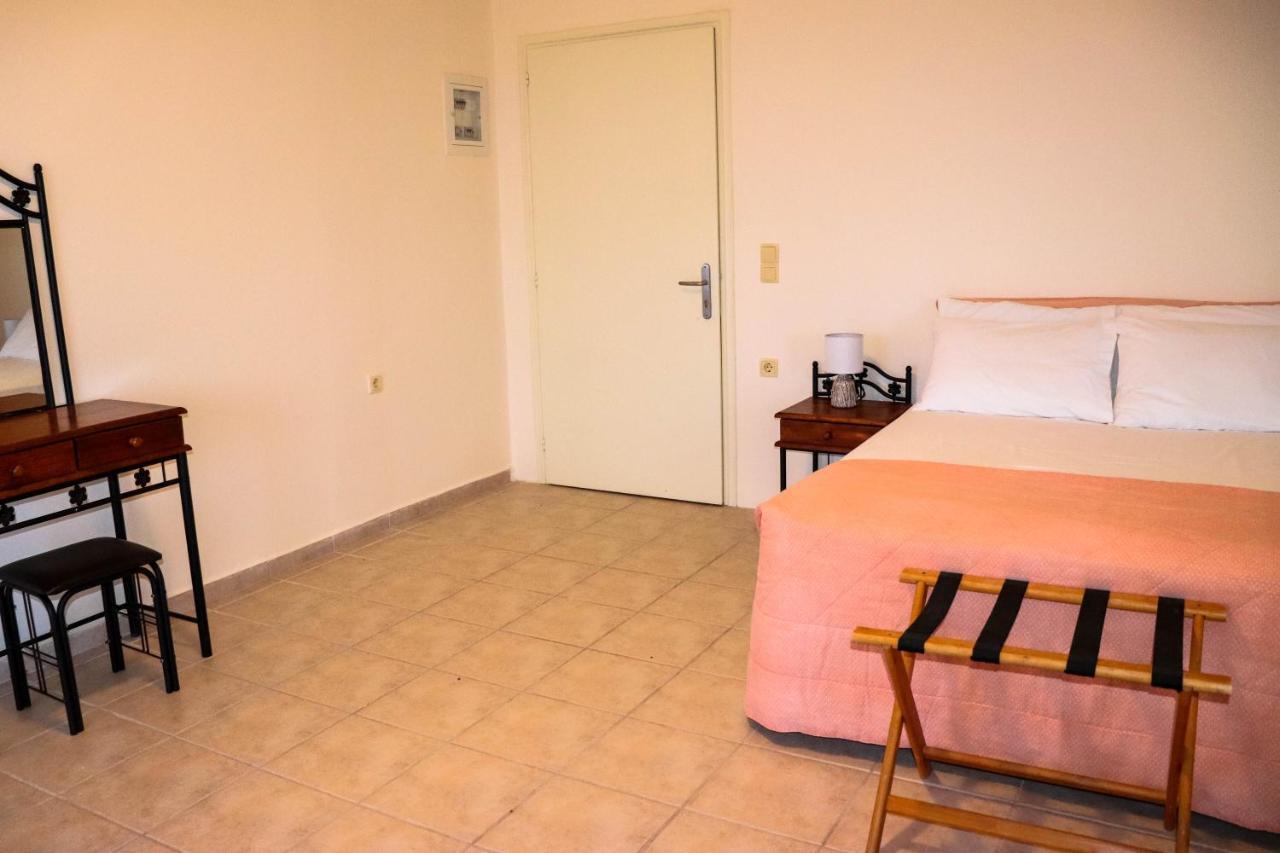 Orizontas Studios & Apartments Svoronata Luaran gambar