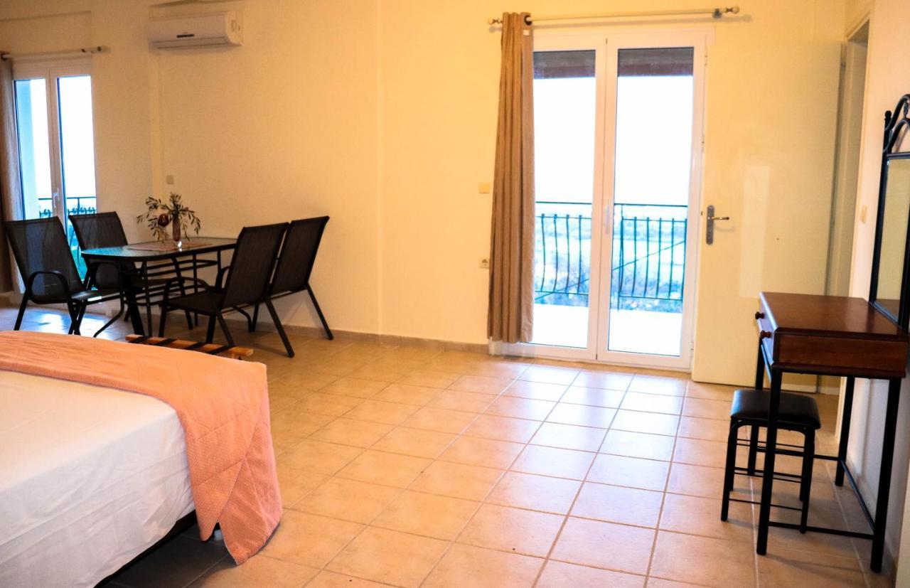Orizontas Studios & Apartments Svoronata Luaran gambar