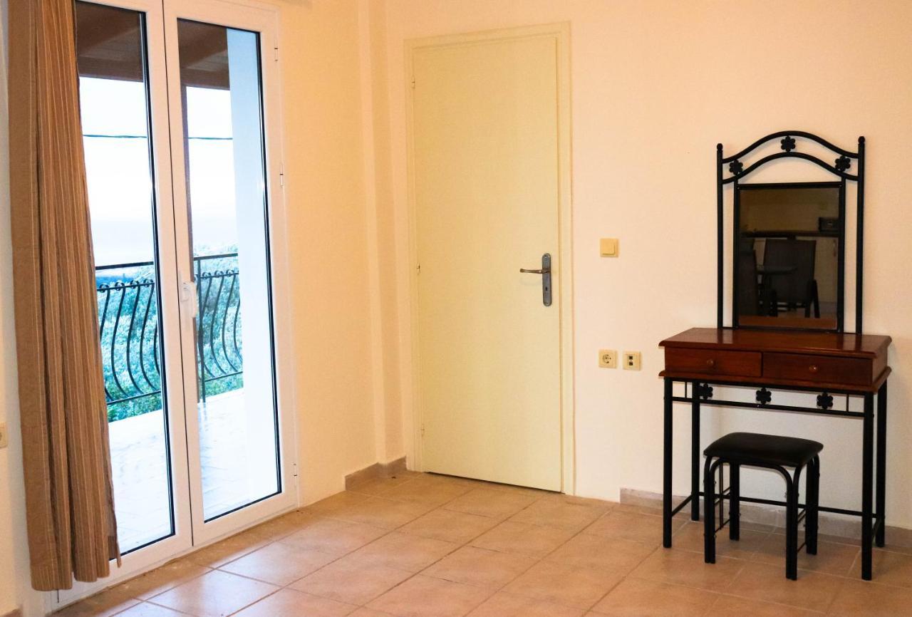 Orizontas Studios & Apartments Svoronata Luaran gambar