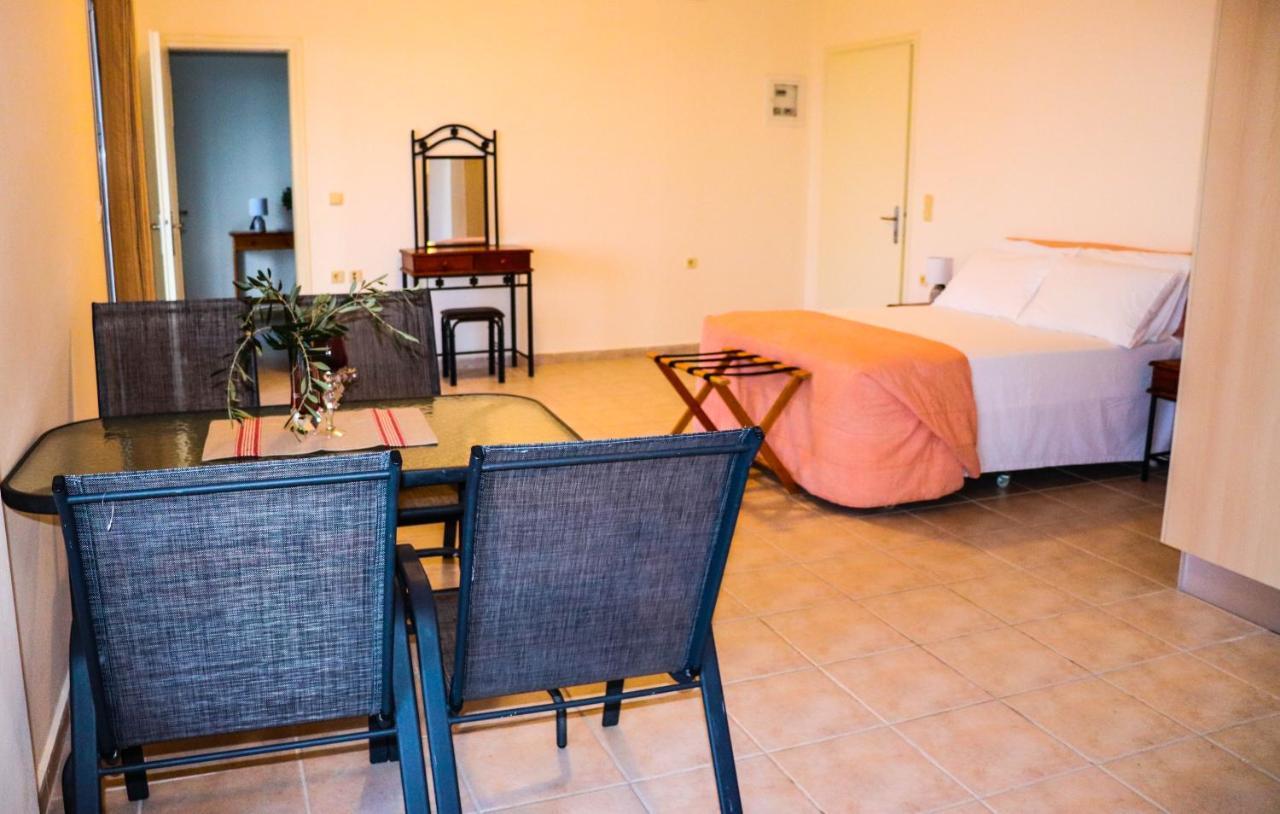Orizontas Studios & Apartments Svoronata Luaran gambar