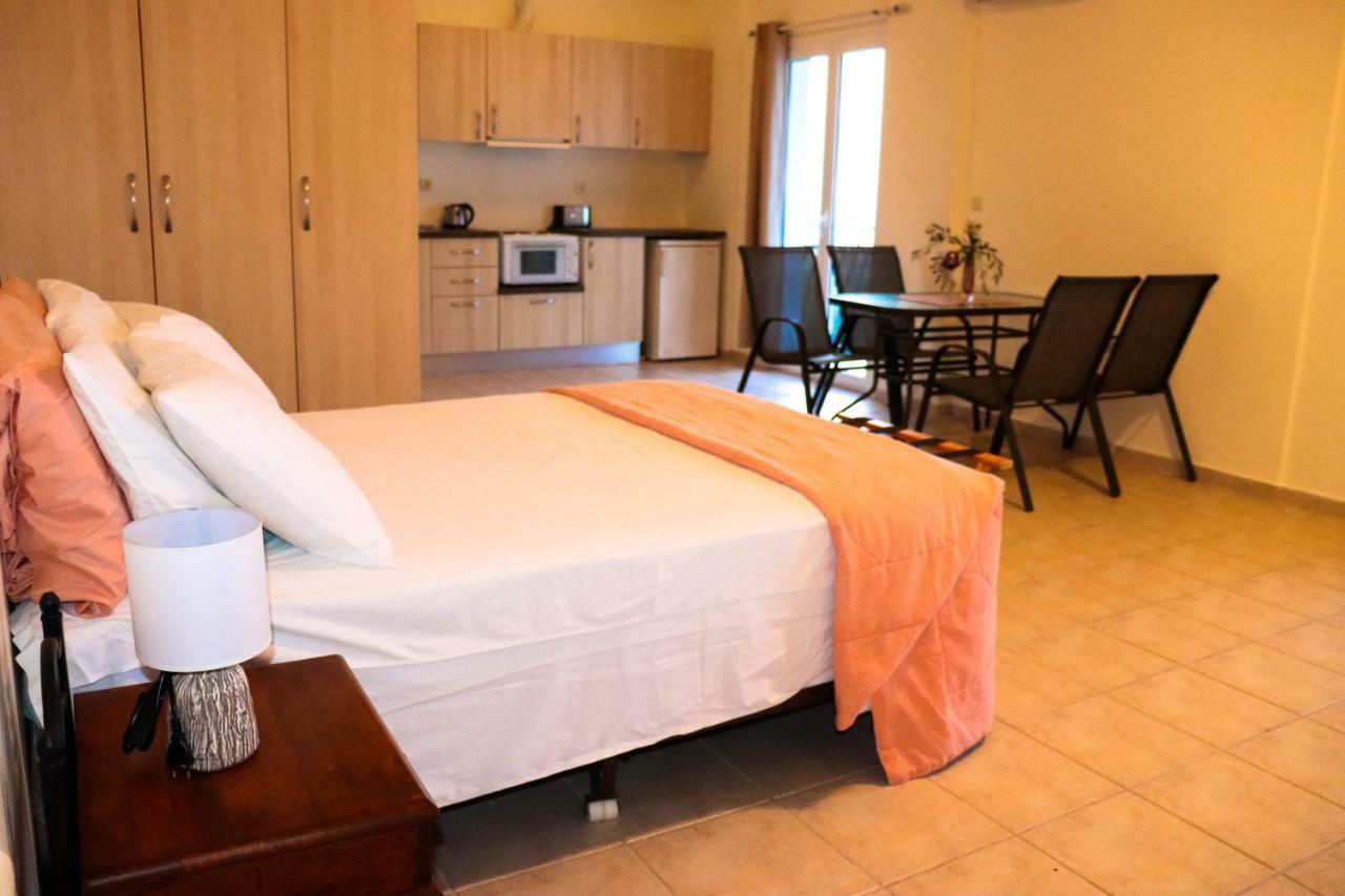 Orizontas Studios & Apartments Svoronata Luaran gambar